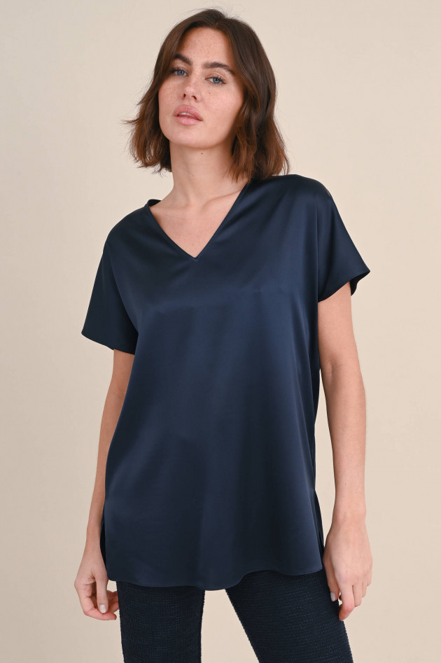 1868 Seidenshirt mit V-Ausschnitt in Navy