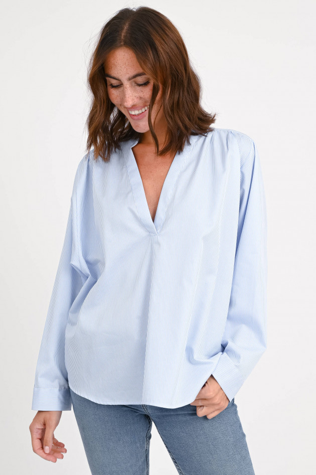 1868 Oversize-Bluse in Blau/Weiß gestreift