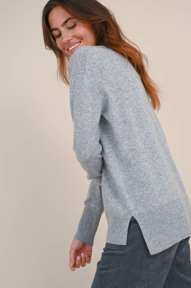 1868 Pullover aus Wolle und Cashmere in Grau meliert