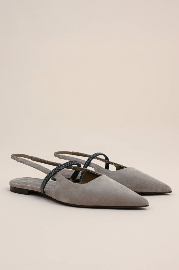 Brunello Cucinelli Offene Flats mit schimmernden Riemchen in Sand