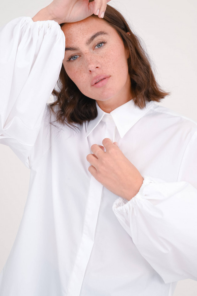 Dorothee Schumacher Bluse mit voluminösen Ärmeln in Weiß