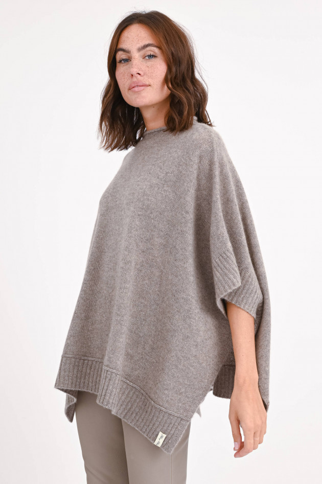 Henry Christ Poncho mit Fledermausärmel in Taupe