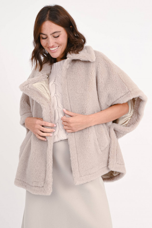 Max Mara Teddy-Cape in Sand