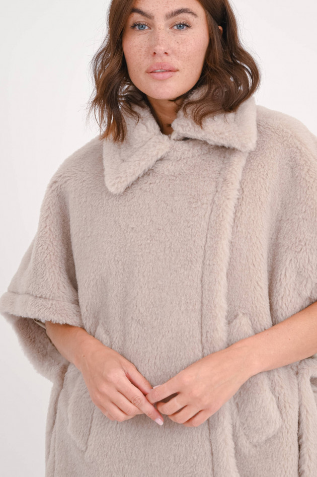 Max Mara Teddy-Cape in Sand