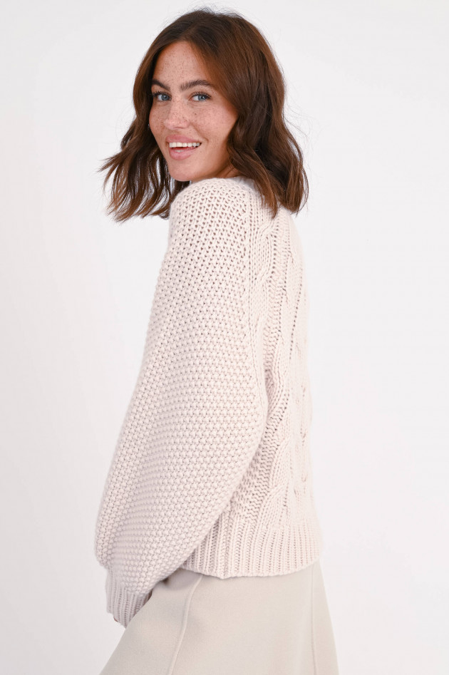 Stephan Boya Cashmere-Pullover mit Zopfmuster in Nude