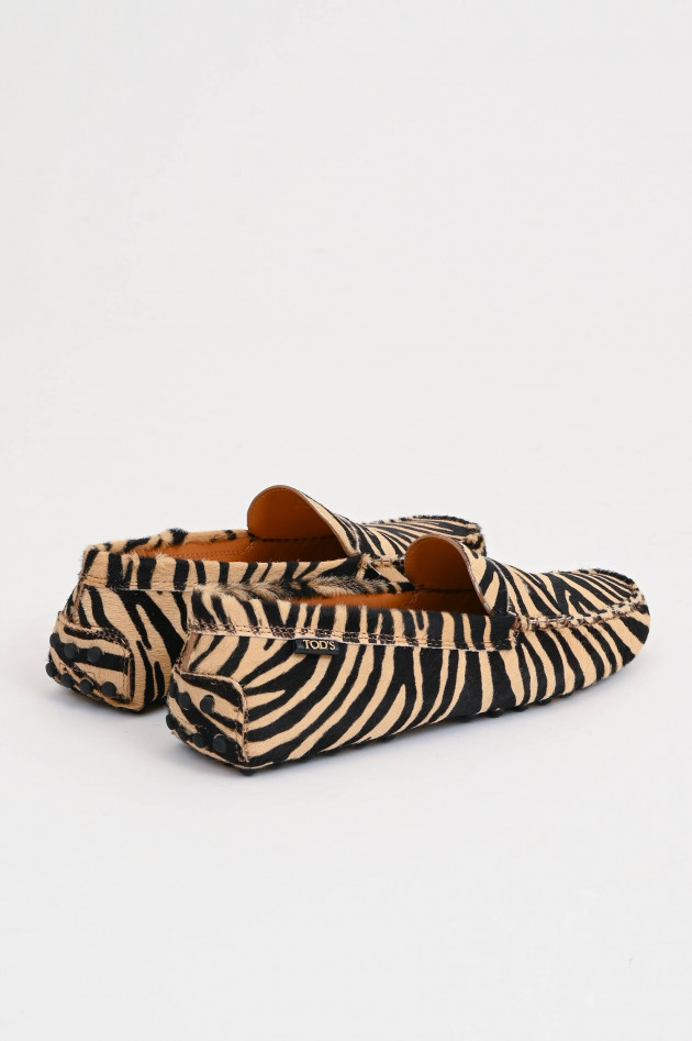 Tod's Loafer in Zebra-Optik in Beige/Schwarz