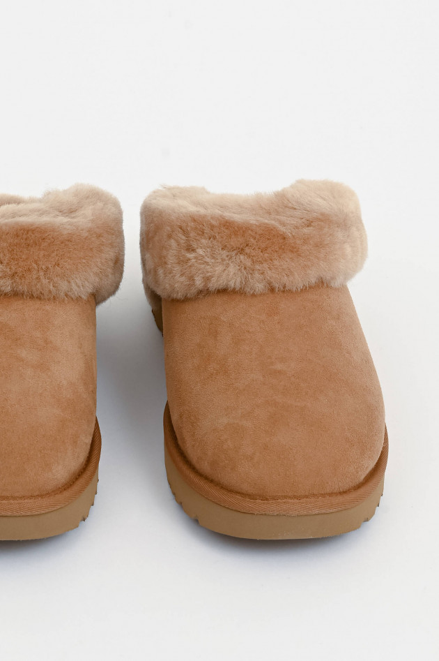 UGG Hausschuhe CLASSIC SLIPPER in Chestnut