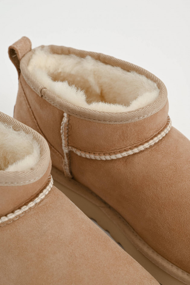 UGG Lammfell-Boot CLASSIC ULTRA MINI in Camel