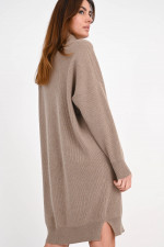 Turtleneck-Strickkleid aus Cashmere in Braun