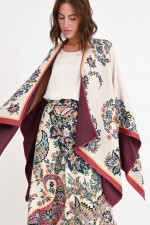 Cape/Poncho mit Paisley-Muster in Multicolor/Beige