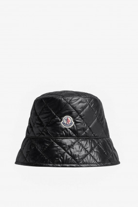 Gesteppter Bucket Hat in Schwarz