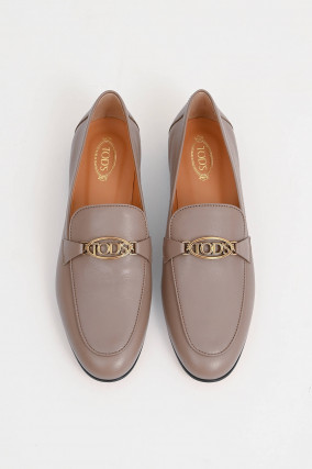 Loafer mit Penny-Steg in Taupe