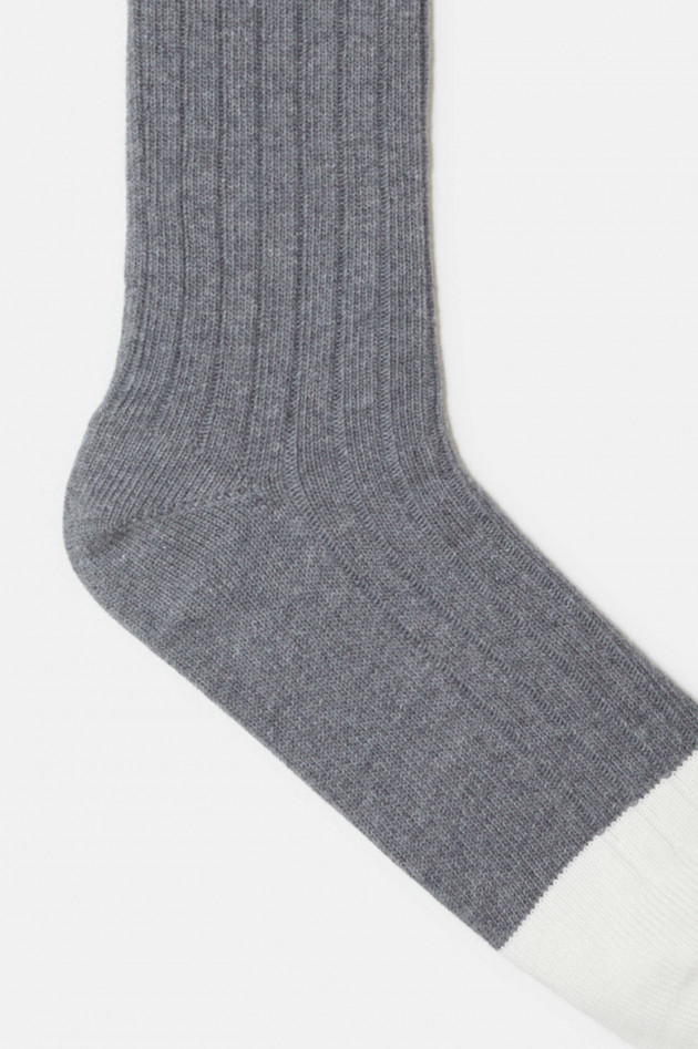 Closed Socken aus Baumwolle in Grau/Creme