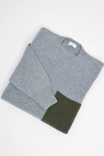 Cashmere-Strickpullover in Grau/Oliv