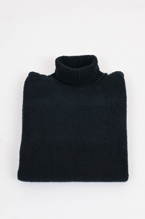 Rollkragenpullover aus Baumwoll-Mix in Schwarz