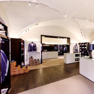 Modehaus Grüner: Store in der Burggasse - Herren - Überblick (Bild 1 von 4)